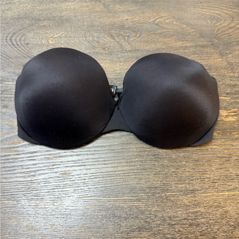 Body by Victoria Secret Strapless Bra